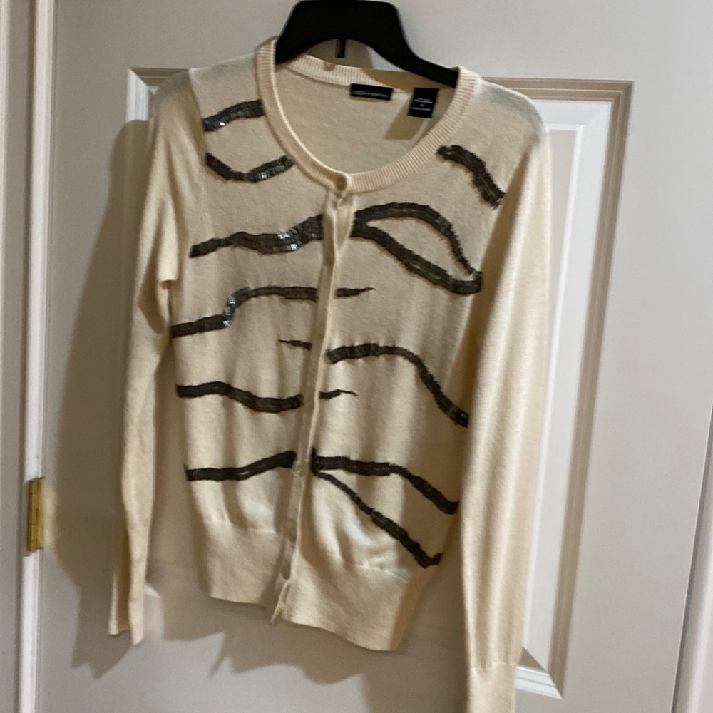 Moda international cardigan with beaded patten 95% silk and 5% cashmere. Small